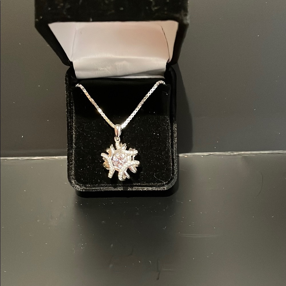 Vintage Silver 925 QC Silver Pendant with 925 stamped Italy chain necklace